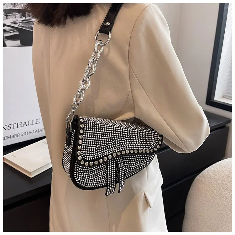 Aslant-Saddle-Bag