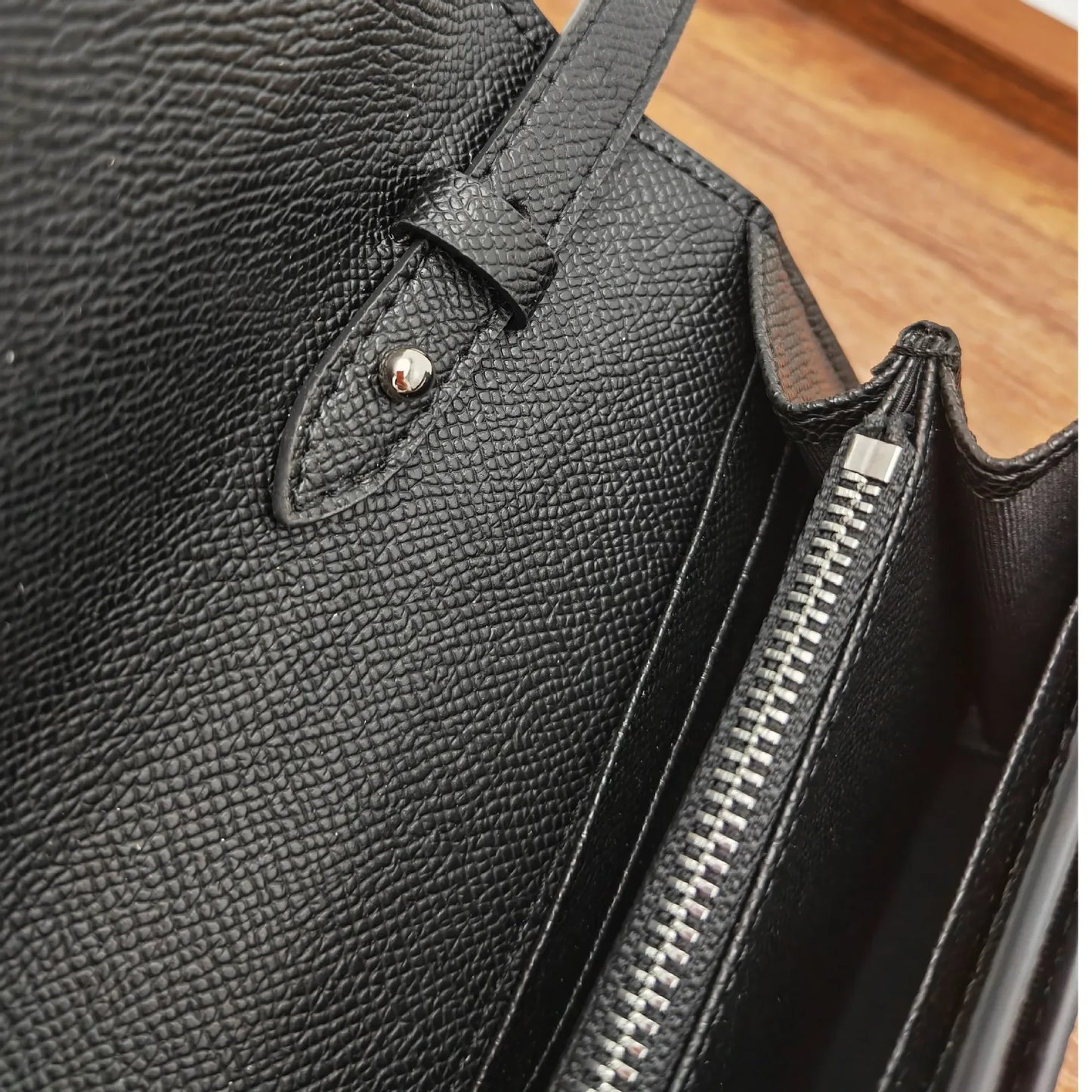 Palm-Hrms-wallet