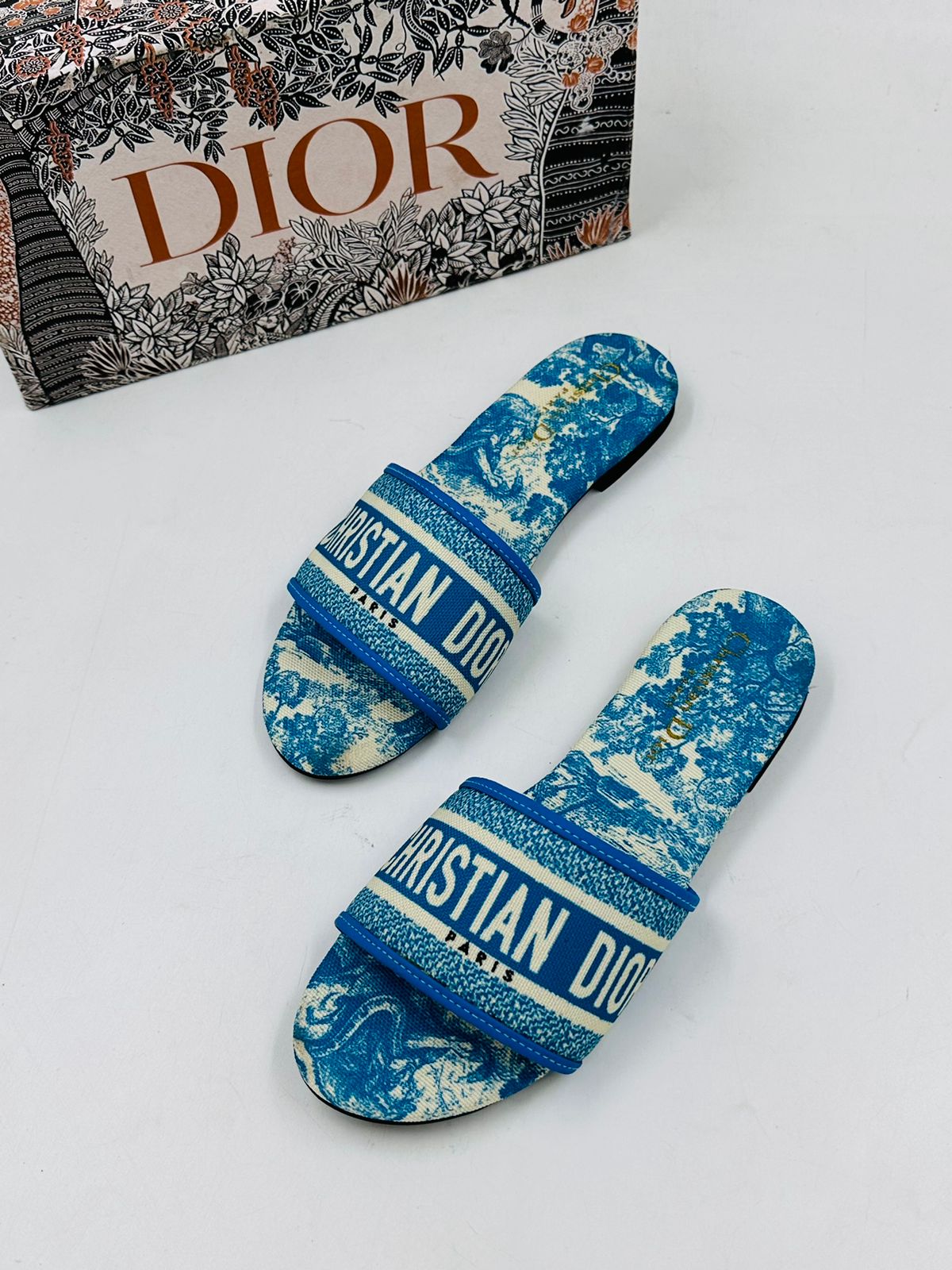 DIOR-FLAT-998