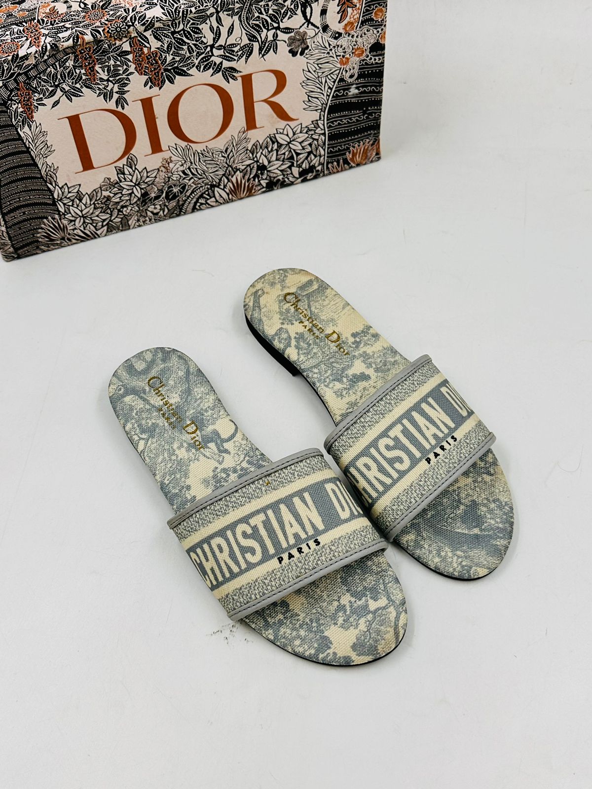 DIOR-FLAT-998