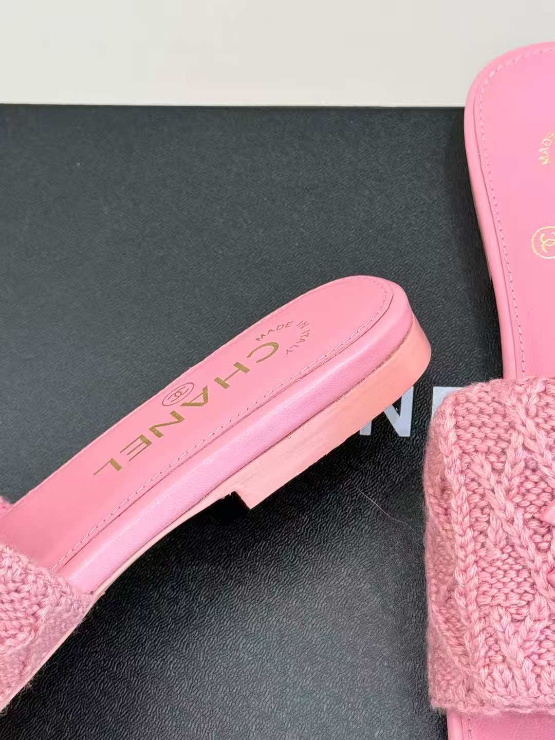 CHANEL-OP-FLAT