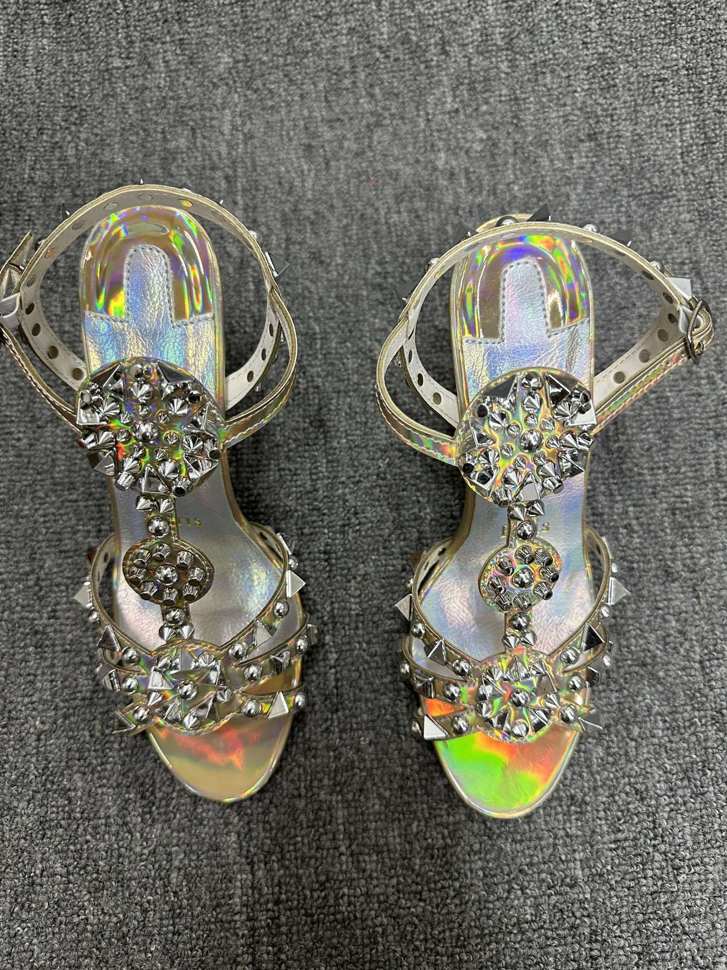 OP-LOUBOUTIN-PERSIAN