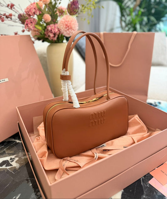 MIU MIU-OP-COGNAC