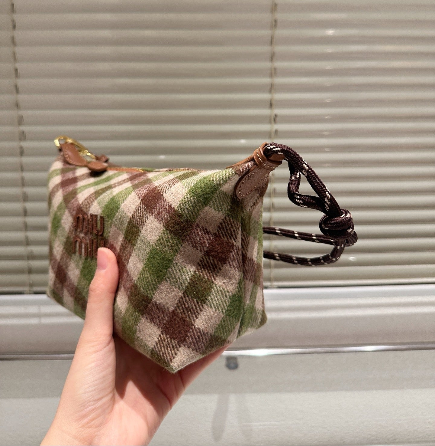 OP-MIUMIU-PLAID