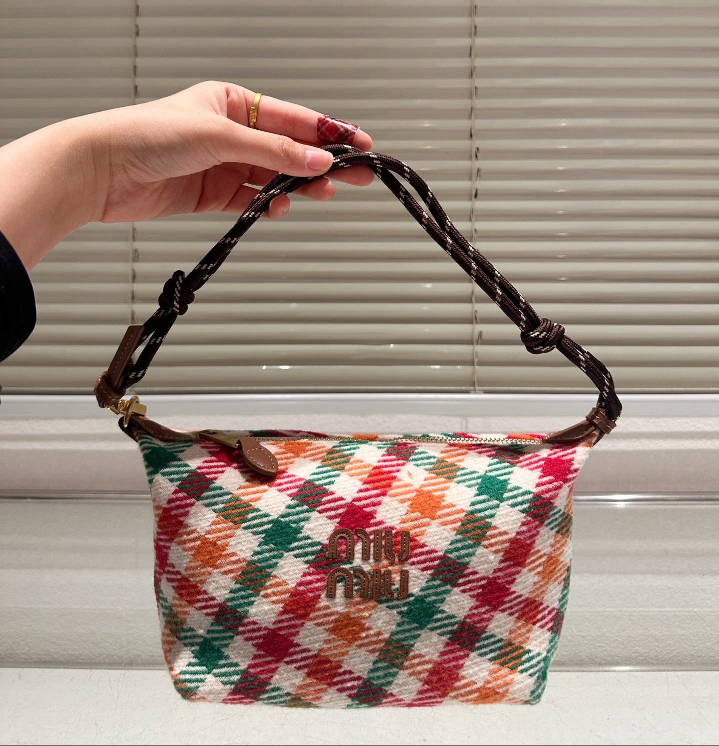 OP-MIUMIU-PLAID