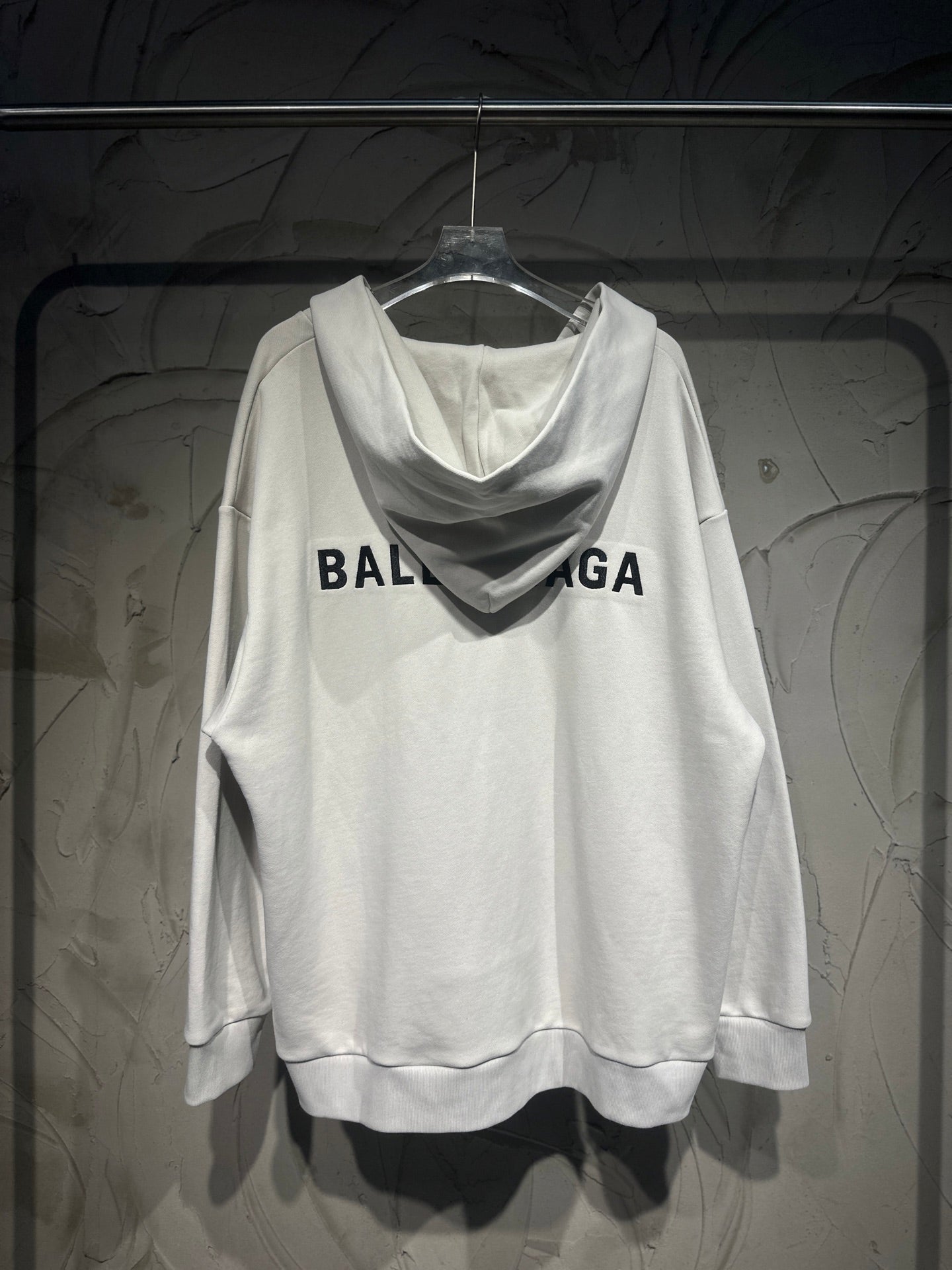 OP-BALENCIAGA-TAJIMA