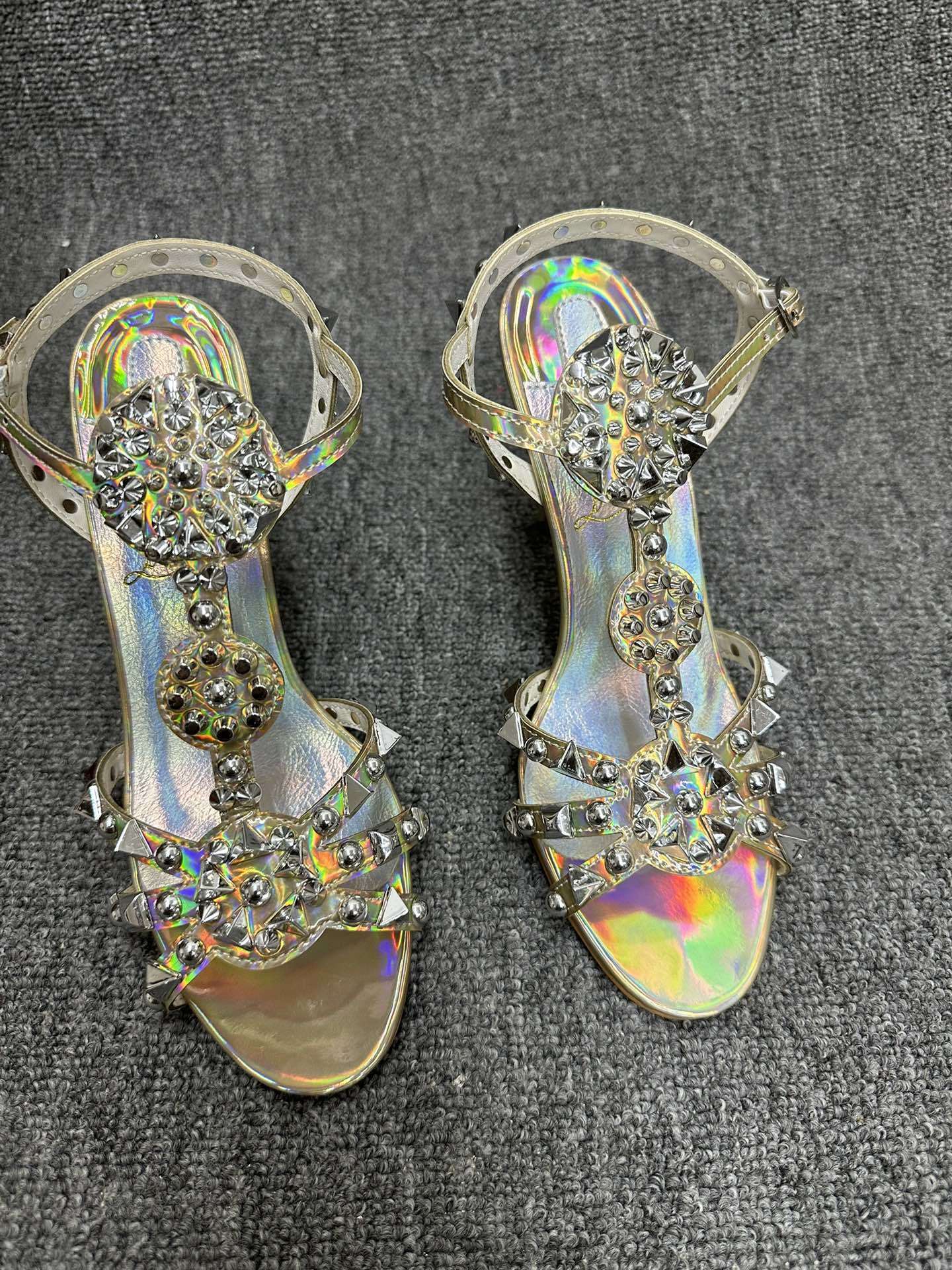 OP-LOUBOUTIN-PERSIAN