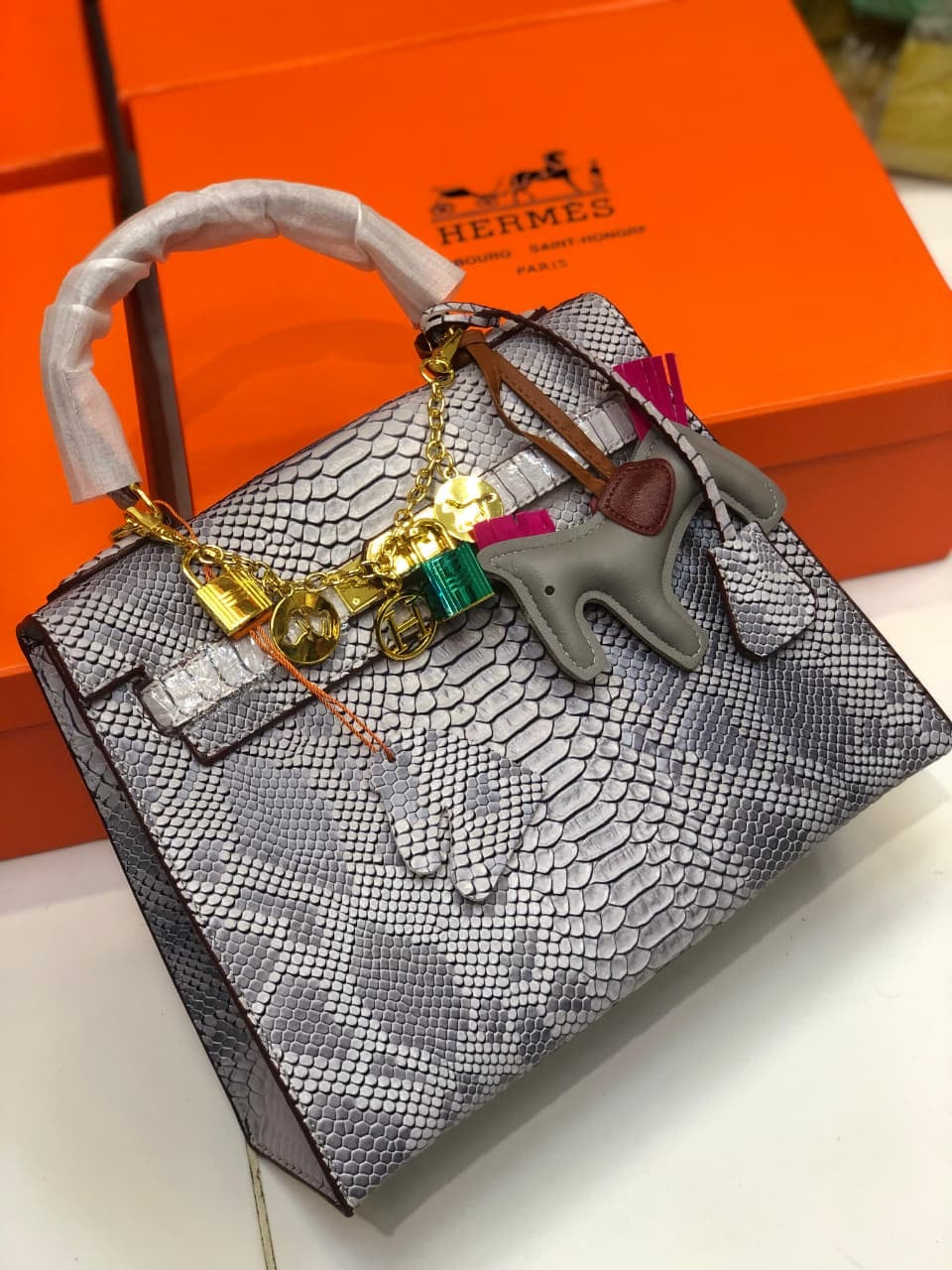 HERMES-OP-KELLY