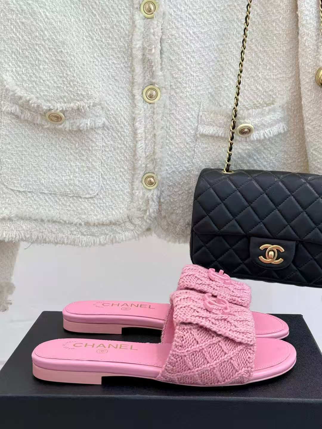 CHANEL-OP-FLAT
