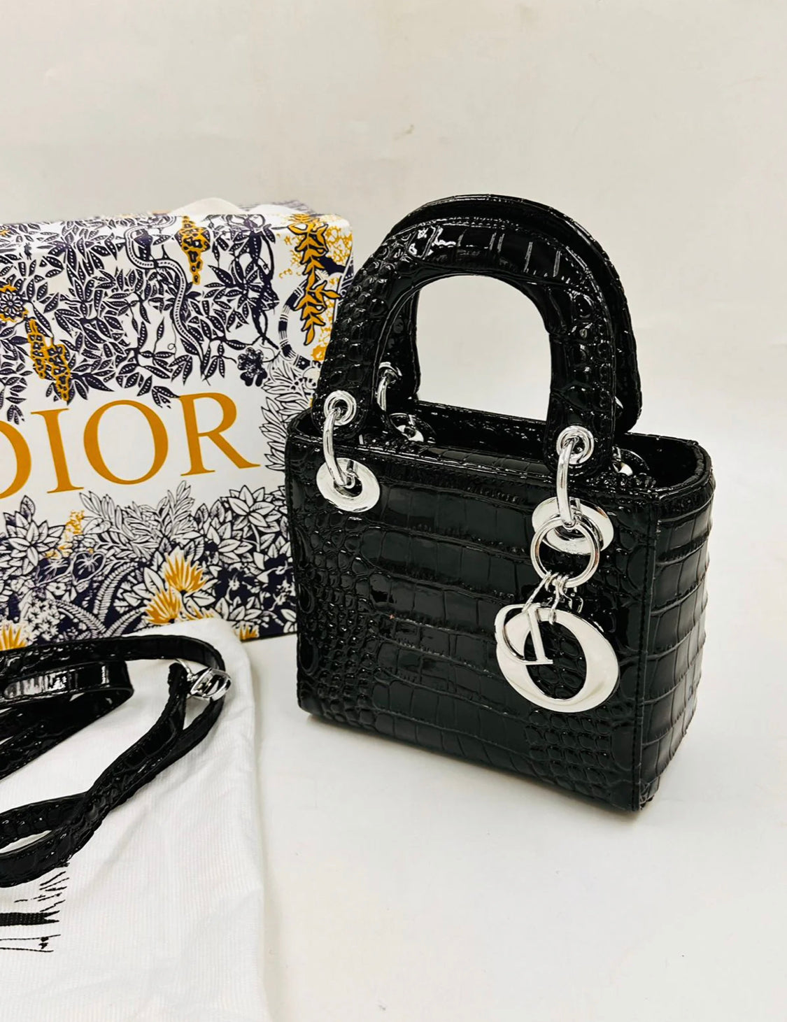 DIOR-43