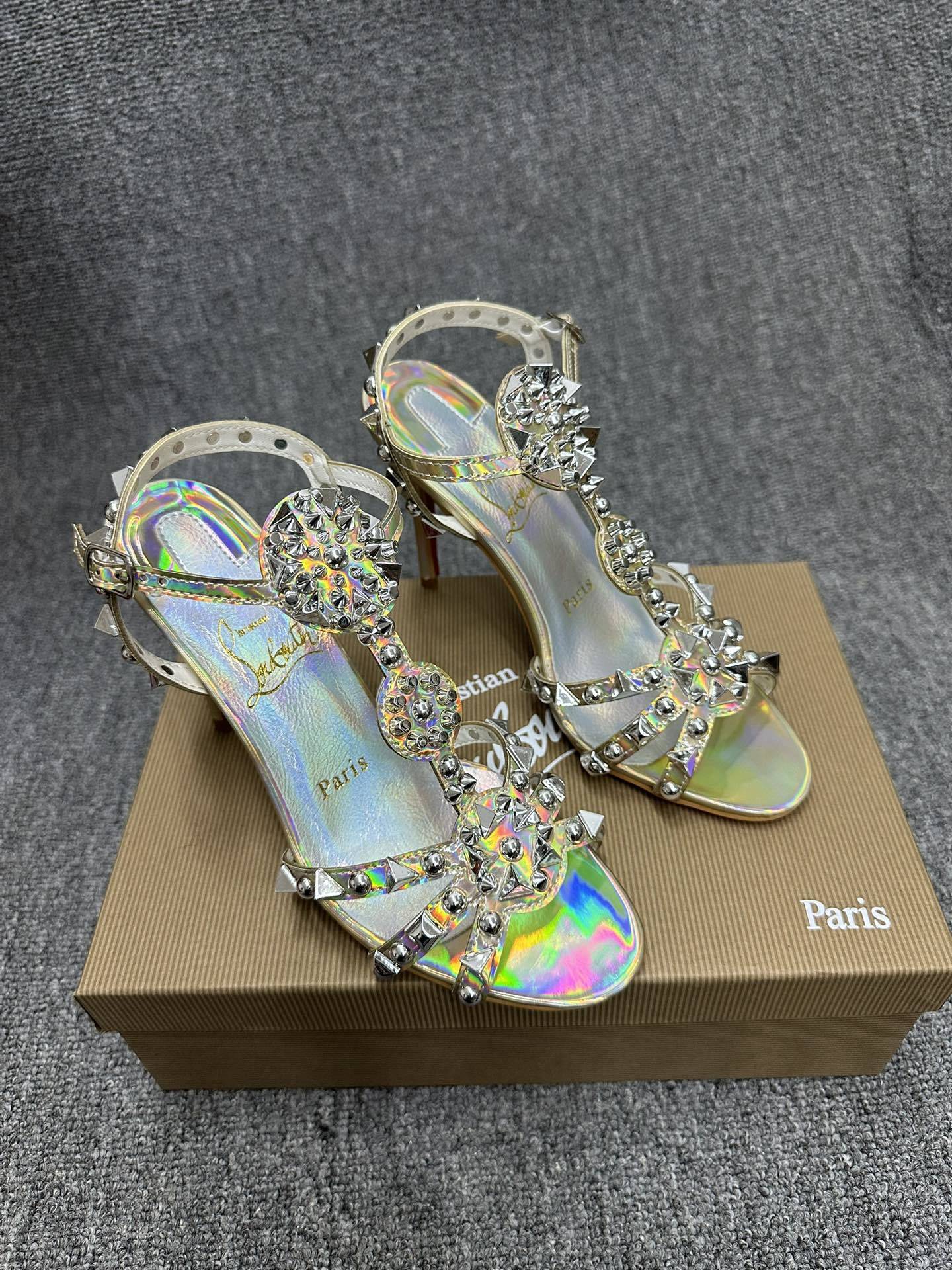 OP-LOUBOUTIN-PERSIAN