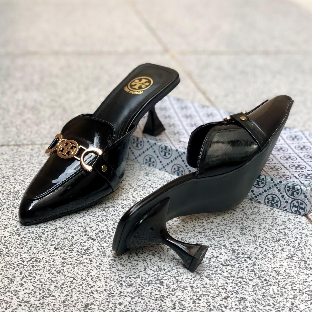 TORY-HEEL-OP