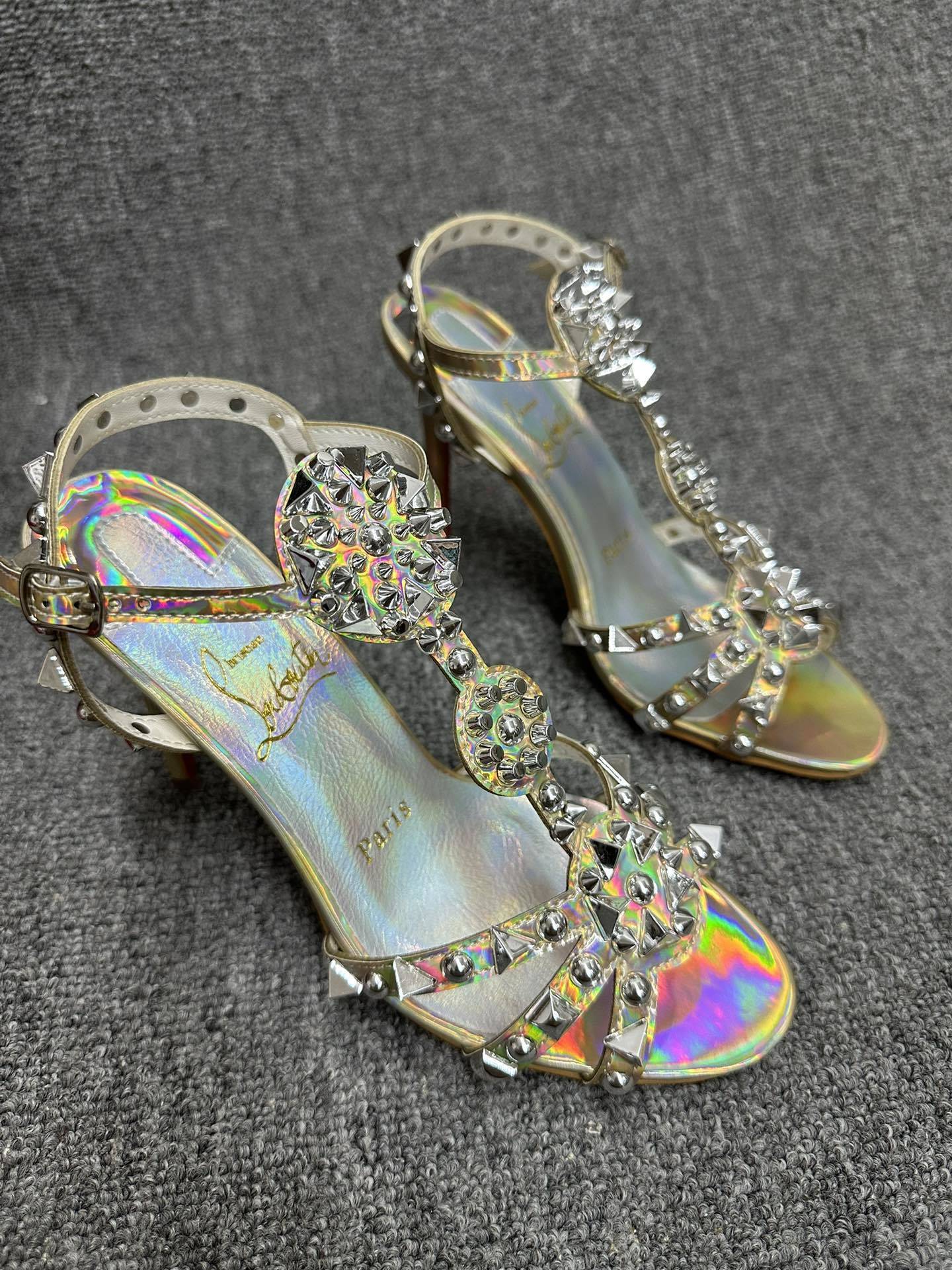 OP-LOUBOUTIN-PERSIAN