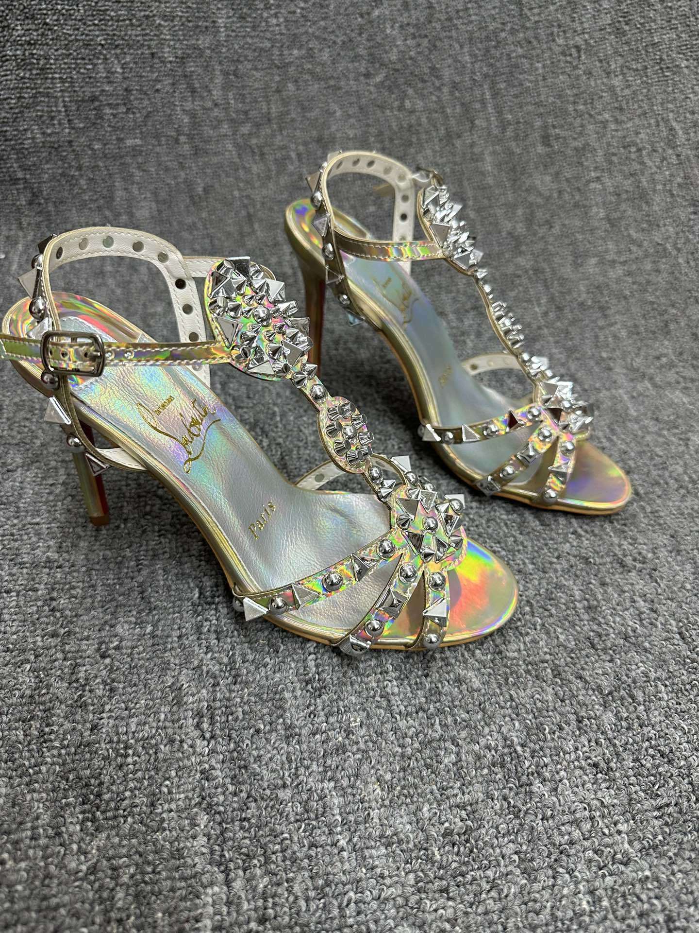 OP-LOUBOUTIN-PERSIAN