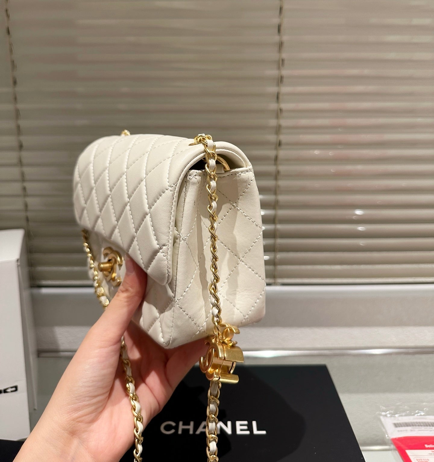 CHANEL-OP-CC