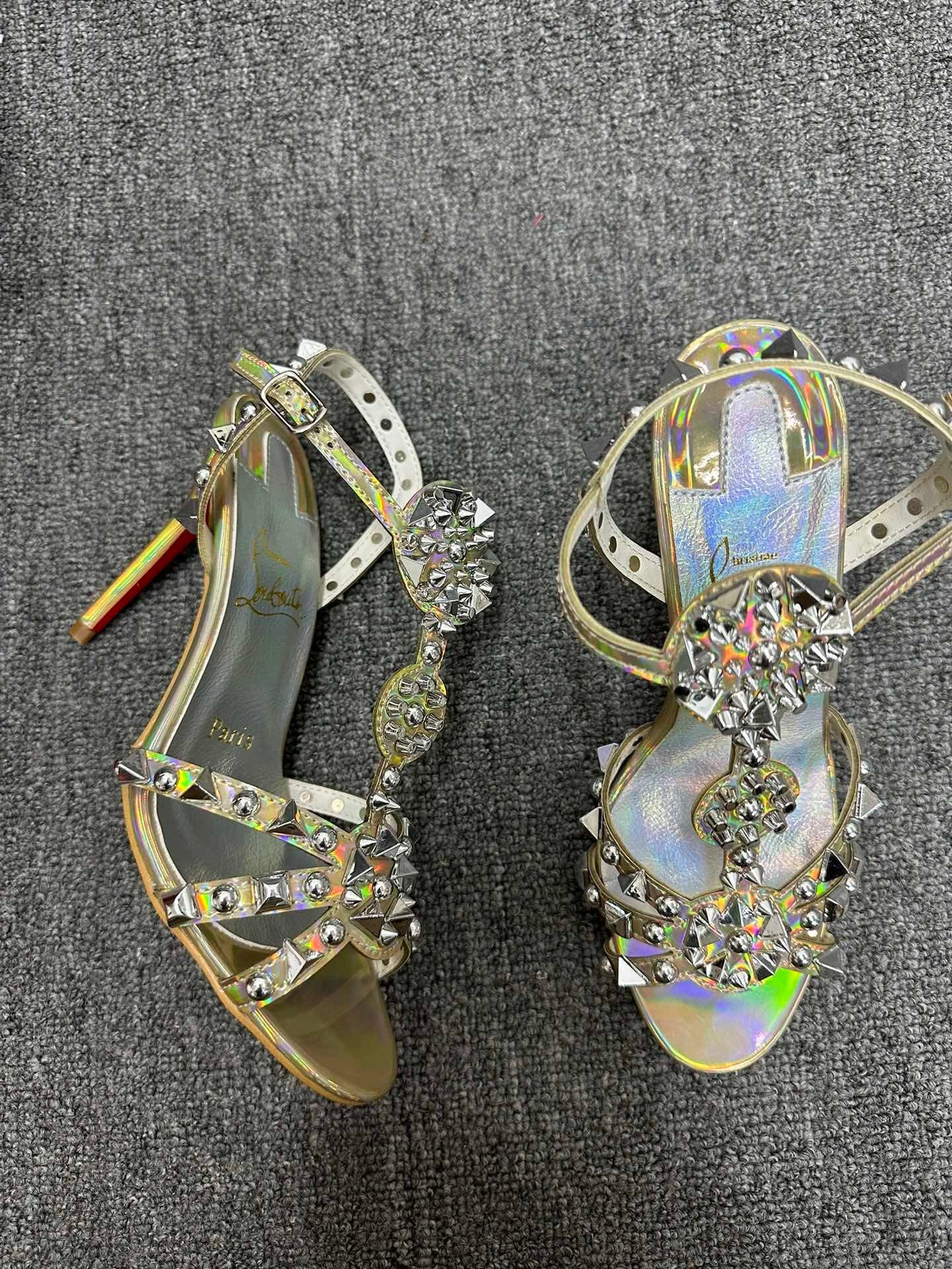 OP-LOUBOUTIN-PERSIAN