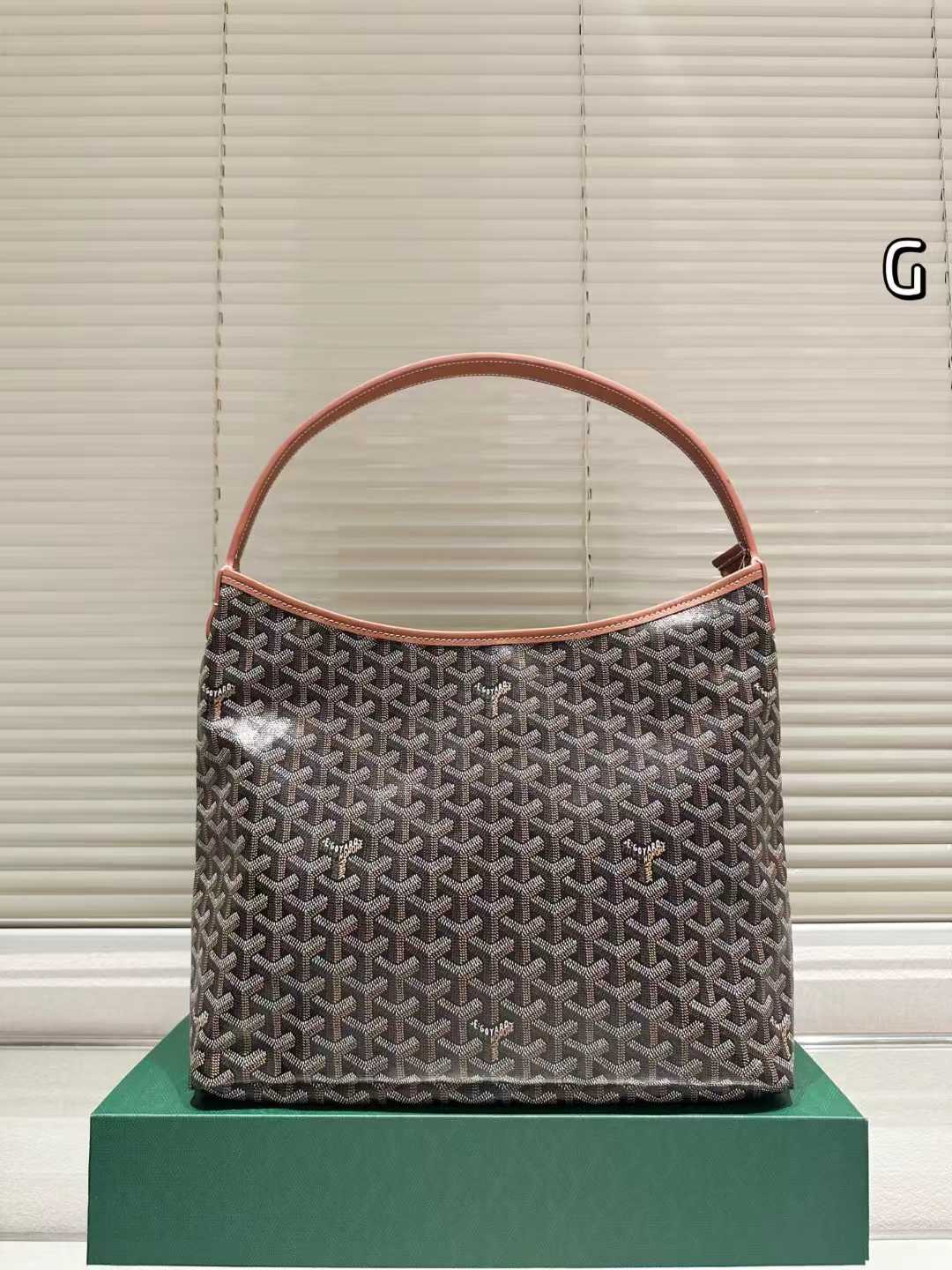 OP-GOYARD-HOBO
