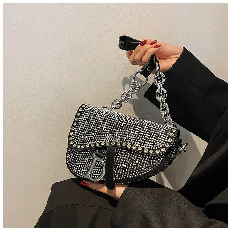 Aslant-Saddle-Bag