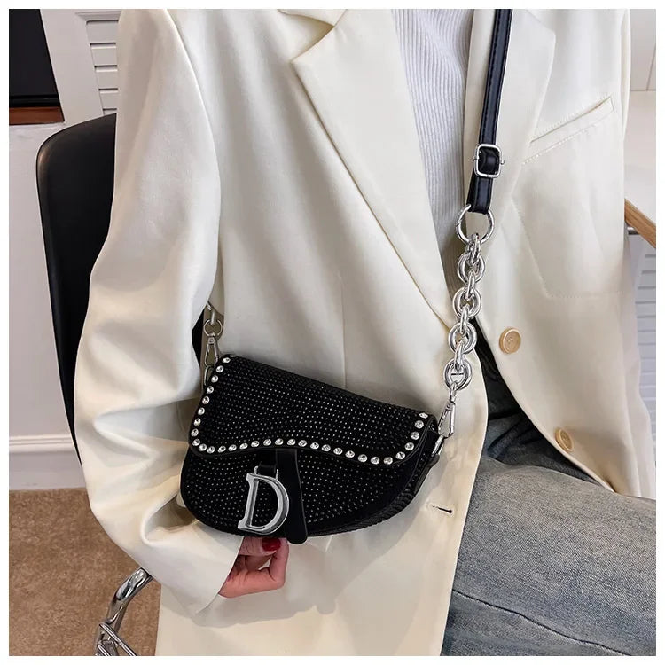 Aslant-Saddle-Bag