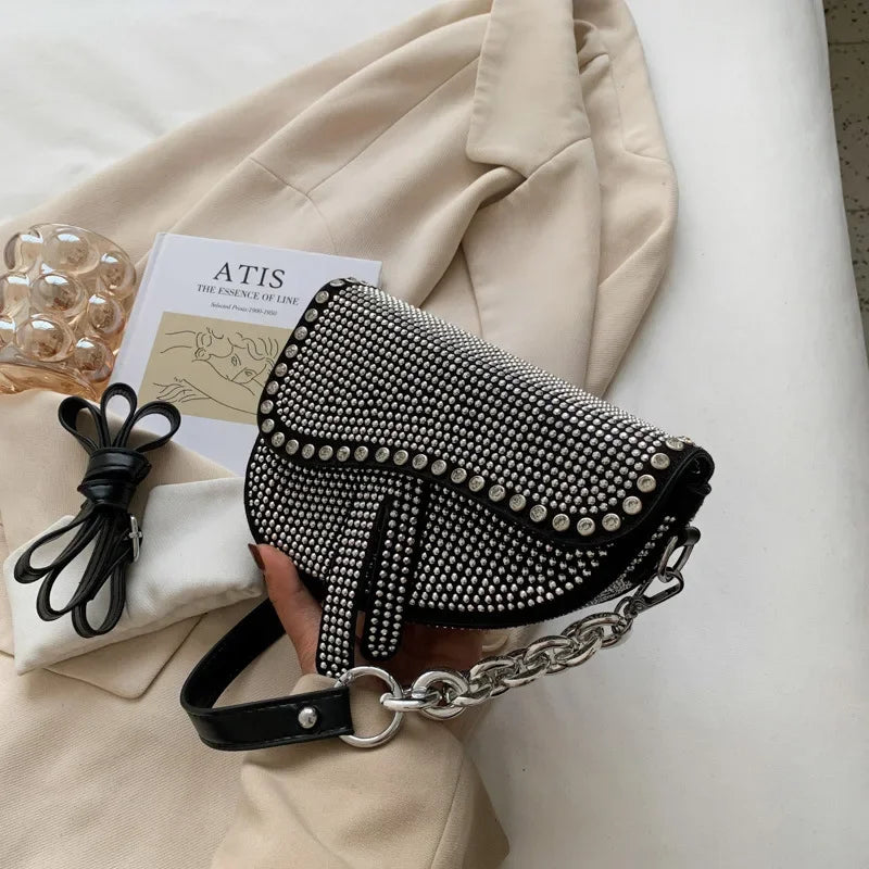 Aslant-Saddle-Bag