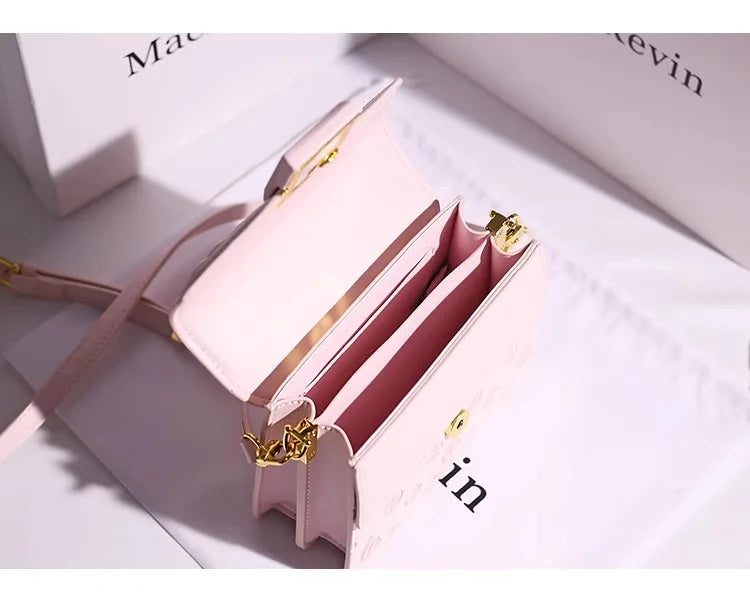 DELICATE HANDHELD BAG