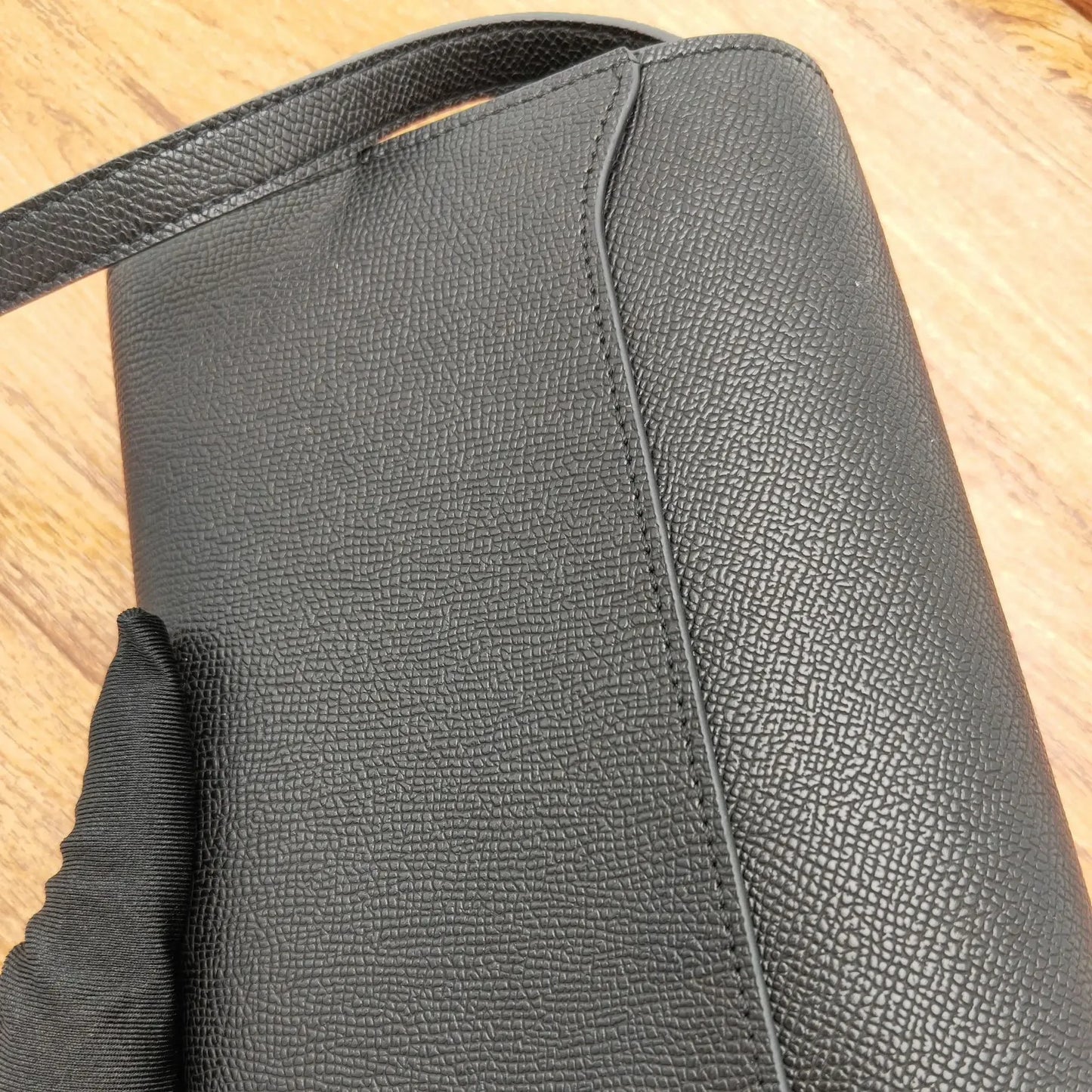 Palm-Hrms-wallet