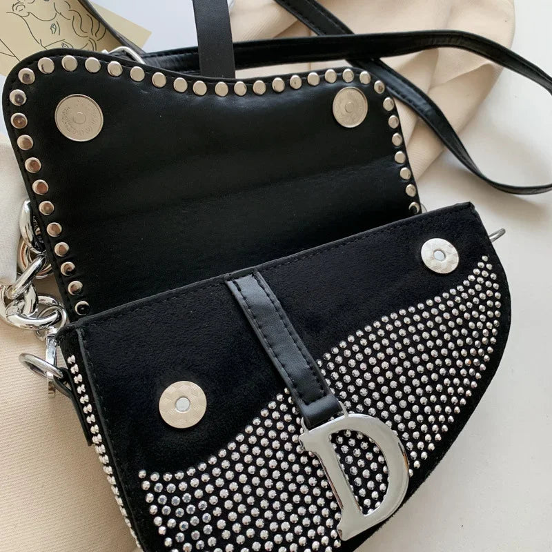 Aslant-Saddle-Bag