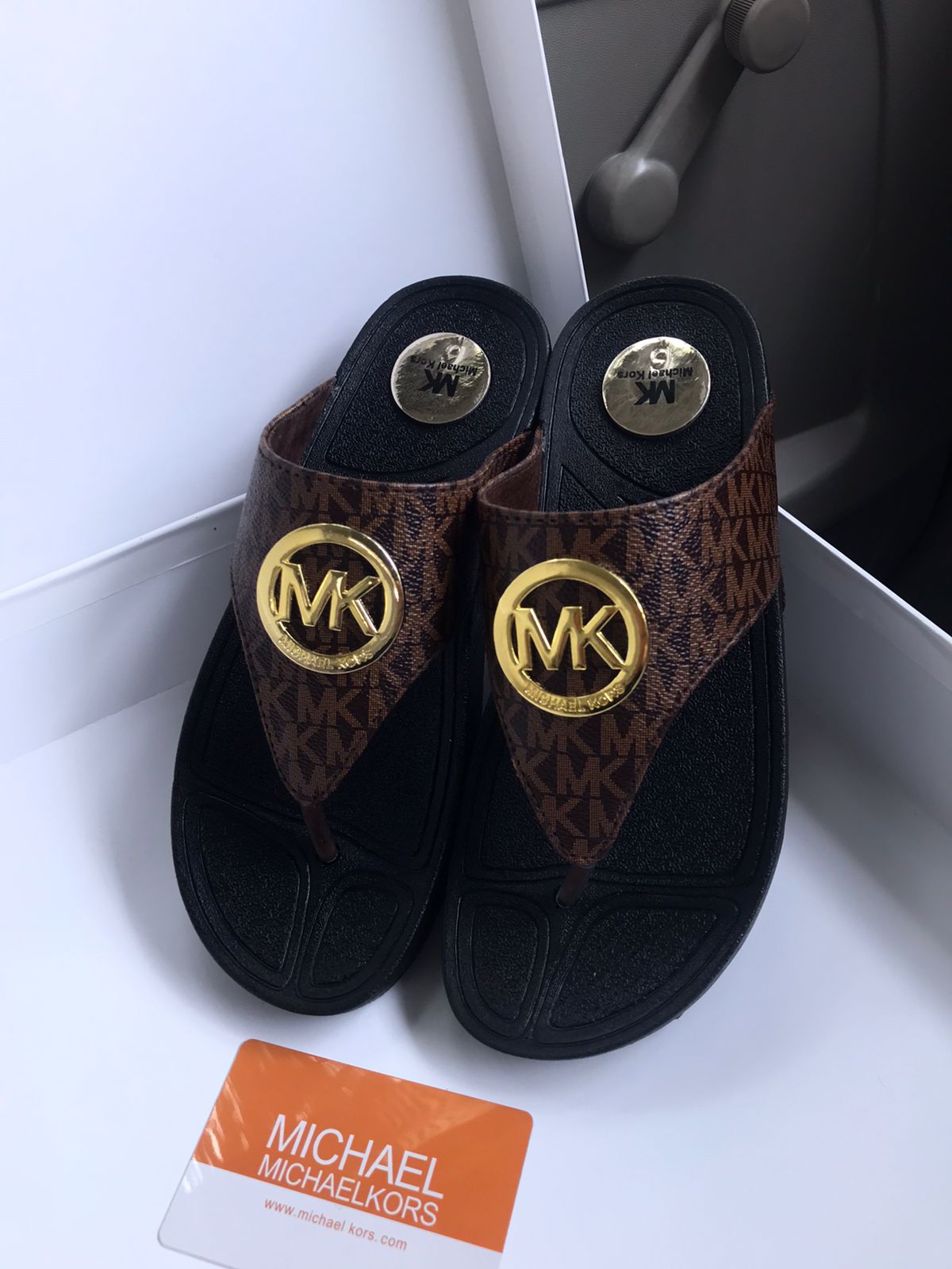 MICHAEL KORS FLAT-2