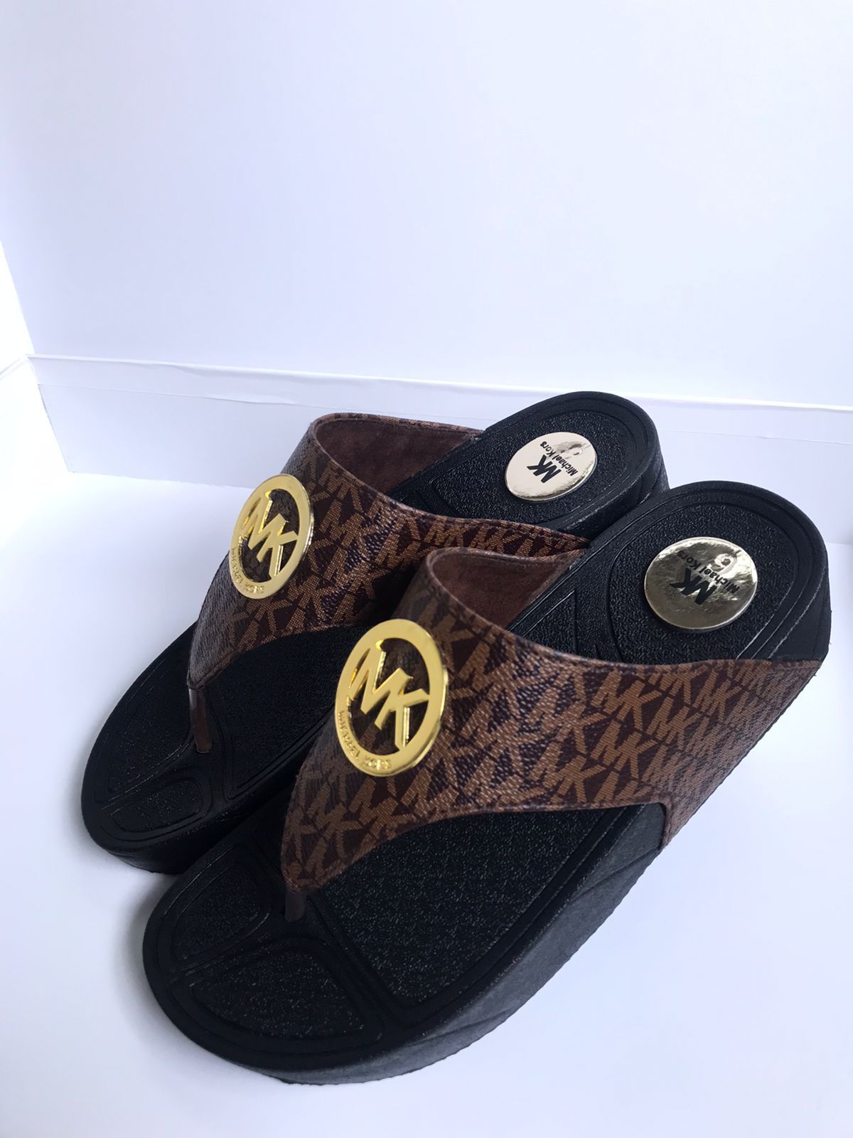 MICHAEL KORS FLAT-2