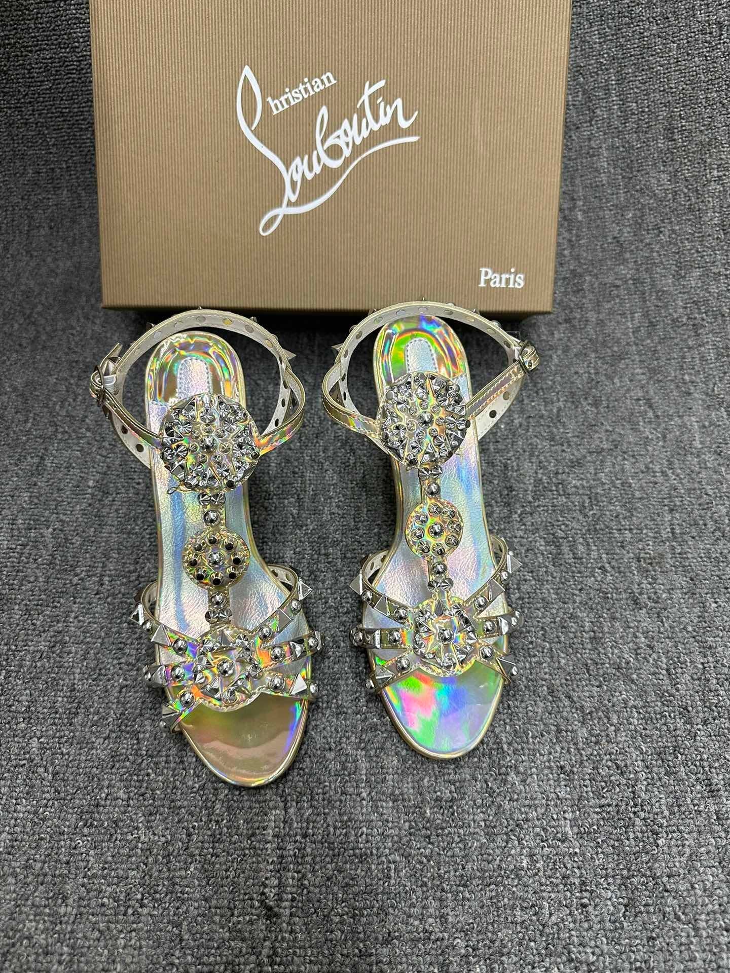 OP-LOUBOUTIN-PERSIAN