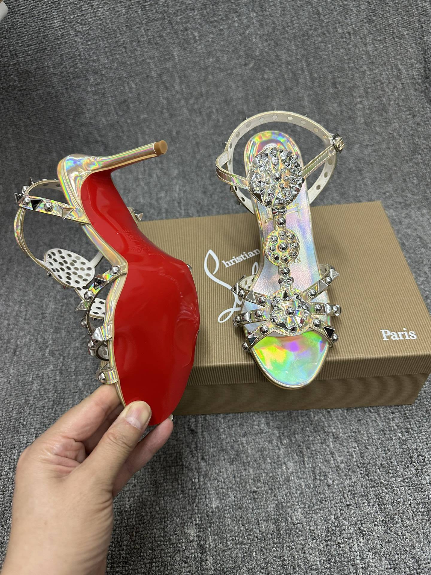 OP-LOUBOUTIN-PERSIAN