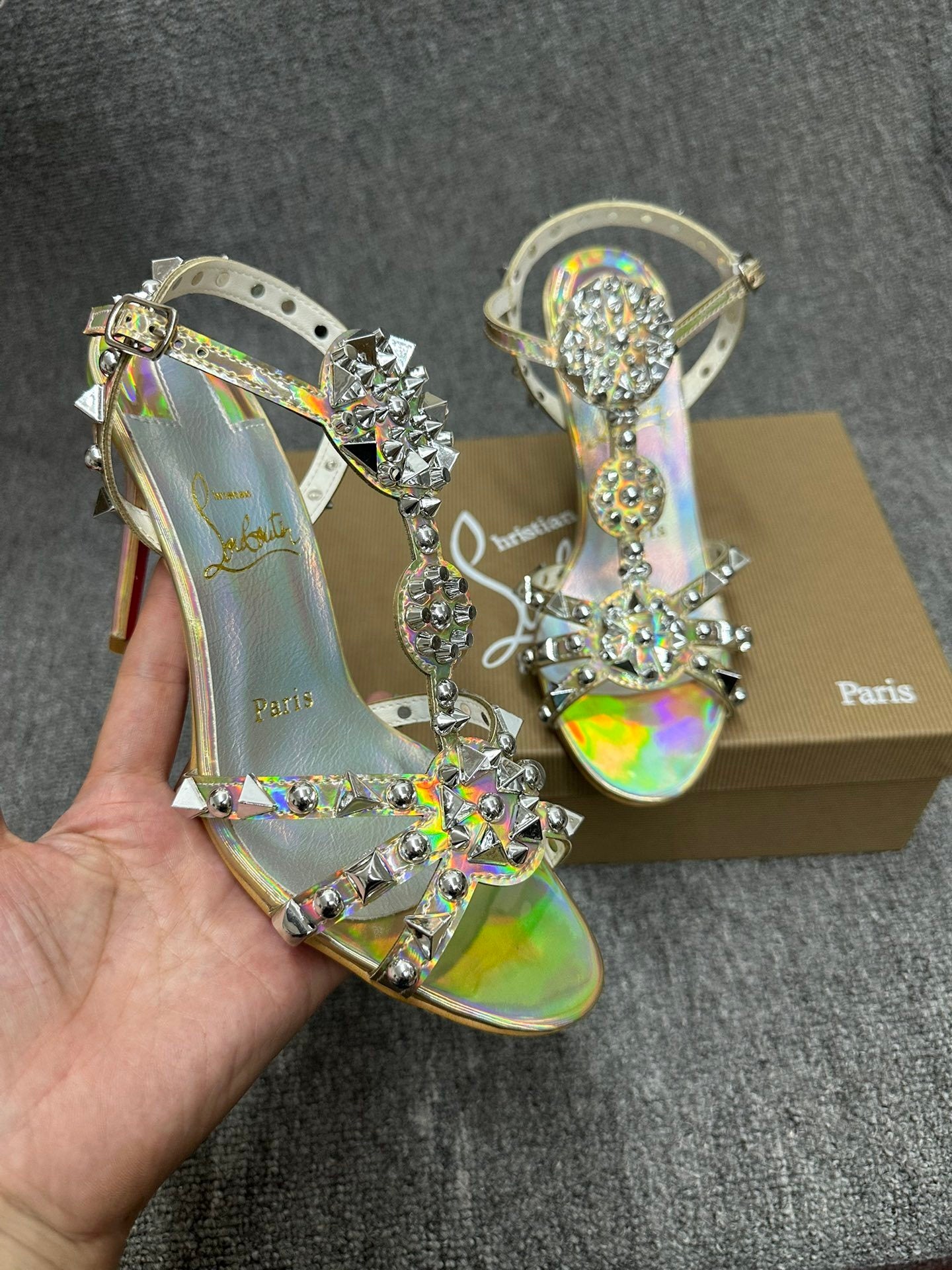 OP-LOUBOUTIN-PERSIAN