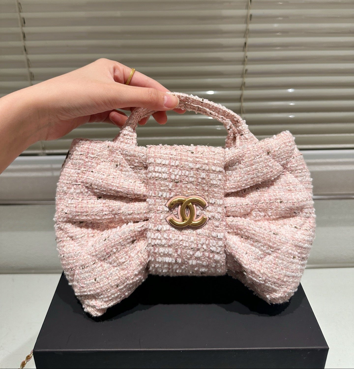 CHANEL-BOW-OP
