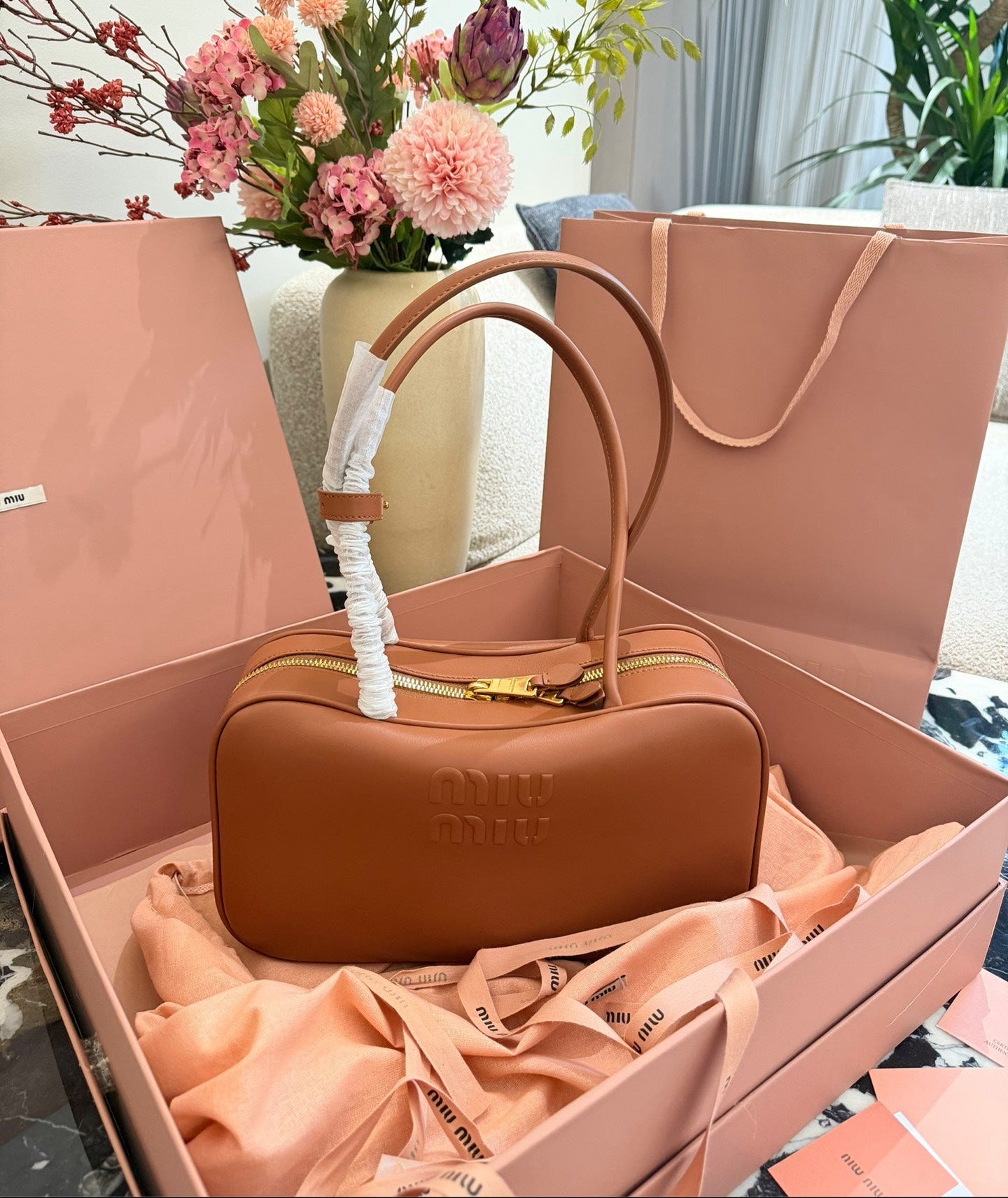 MIU MIU-OP-COGNAC